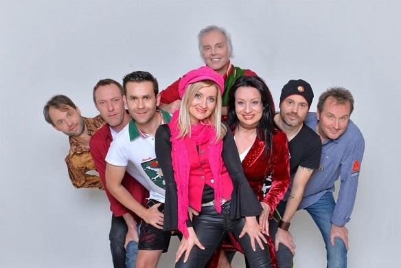 Die bunte Truppe der Band die Seer haben es mal wieder geschafft. Von null auf Platz 1 springt ihr Jubiläumsalbum in den österreichischen Charts. Seer Platz 1 Charts