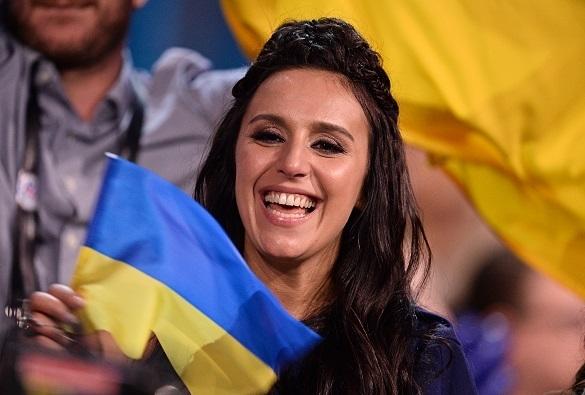 Jamala gewinnt mit ihrer Ballade denn ESC 2016. Den Contest wird 2017 also in der Ukraine ausgetragen. ESC 2016