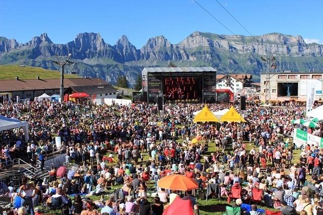 Das Schlager Open Air Flumserberg gehört zu den größten Events dieser Art und nur die hochkarätigsten Stars werden auf der riesigen Bühne auftreten, die vor Ort aufgebaut sein wird. Flumserberg Schlager Open Air