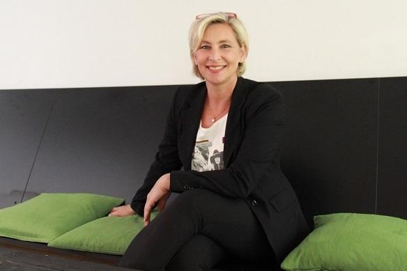 Zur Promo für ihr neues Album Frauenherzen, kam Claudia Jung in der SchlagerPlanet-Redaktion in München vorbei. Claudia Jung Interview