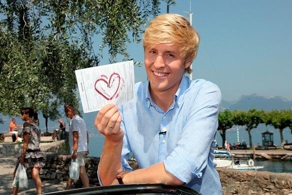 In der heutigen Folge von Melodien der Herzen verschlägt es Moderator Maxi Arland nach Südtirol. Dort entdeckt er malerische Landschaften und trifft sich mit interessanten Menschen. Maxi Arland Südtirol MDR