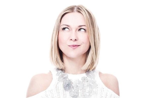 Linda Hesses neues Album Sonnenkind scheint aus dem Herzen der Sängerin zu stammen und verbreitet lockerleichte Laune. Linda Hesse Album Sonnenkind