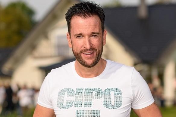 Michael Wendler ist in die USA ausgewandert. Der Schlagersänger hat seiner Heimat in Deutschland erstmal den Rücken gekehrt. Michael Wendler USA