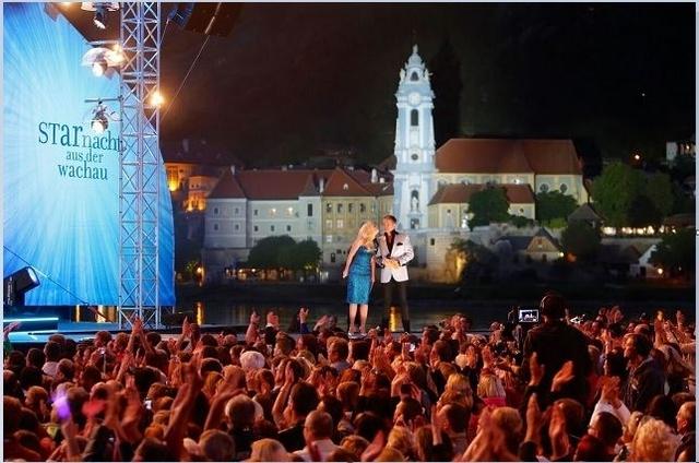 Im letzten Jahr moderierte Barbara Schöneberger die Starnacht aus der Wachau. Starnacht aus der Wachau