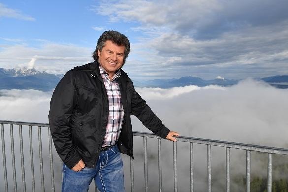Nicht nur eine neue Sendereihe für Andy Borg wird es geben, der Moderator und Sänger arbeitet angeblich auch an einem neuen Album. Andy Borg Album Sendung