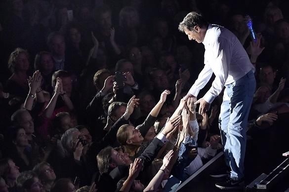 In seiner Karriere verkaufte Udo Jürgens mehr als 100 Millionen Platten. Kaum einer konnte die Menschen so berühren wie er. Udo Jürgens Songs
