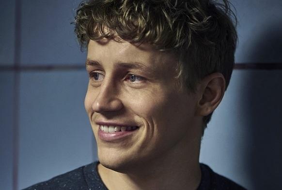 Nach drei Jahren erscheint heute Tim Bendzkos neues Album Immer noch Mensch. Tim Bendzko Immer noch Mensch