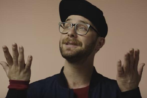 Mit Chöre liefert Mark Forster den Titelsong zu Willkommen bei den Hartmanns und vielleicht ja auch den nächsten Hit. Mark Forster Chöre