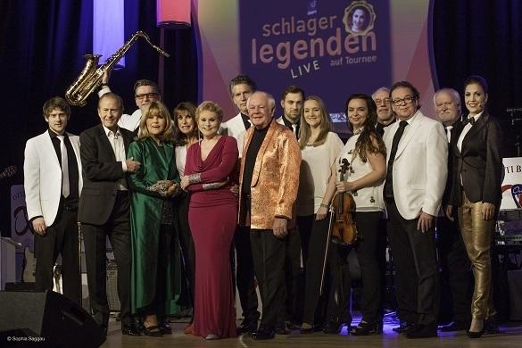 Auch 2017 gehen die Schlagerlegenden wieder auf Tour. Insgesamt wird es 13 Konzerte geben. Schlagerlegenden 2017 Tournee Orchester