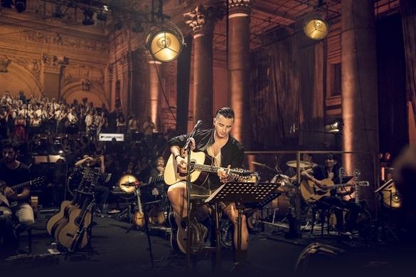 In fast schon intimer Atmosphäre spielte Gabalier im September bei MTV Unplugged in Wien. 2017 geht er mit dem Programm auf Tour. Andreas Gabalier MTV Unplugged