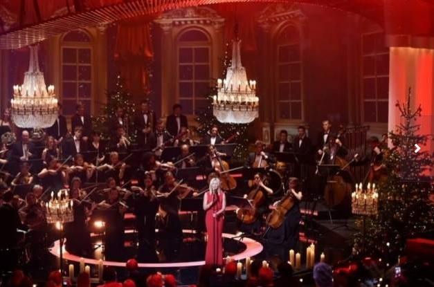 Heiligabend mit Carmen Nebel und Helene Fischer gibt es am 24.12.2016 im ZDF. Heiligabend mit Carmen Nebel