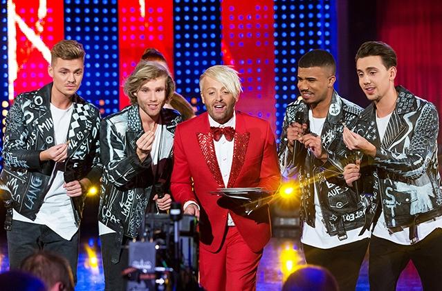 Schon oft gab es diese Kombi auf den verschiedensten Bühnen zu sehen: Ross Antony performt gemeinsam mit Feuerherz. Ross Antony Meien Schlagerwelt