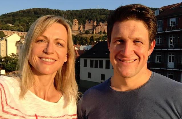 Matthias Steiner widmet seine allererste Single seiner Frau Inge. Das Liebeslied trägt den Titel "Zurückgeliebt". Matthias Steiner Album Single Zurückgeliebt
