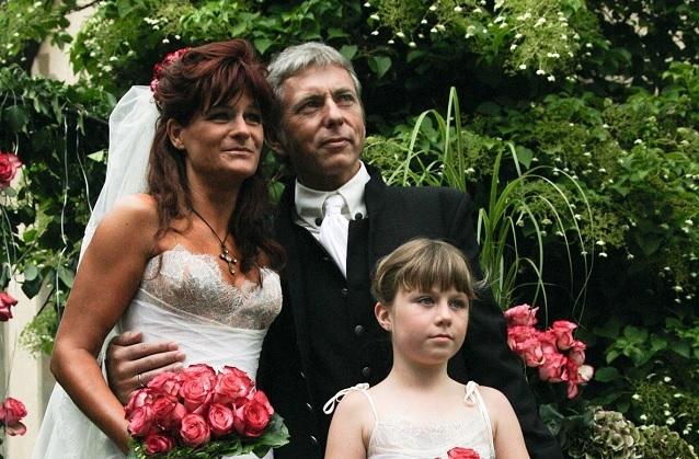 Ein echtes Traumpaar: Dieses Bild von der Hochzeit im Jahr 2007 stellte Andrea Berg zu ihrem Post online. Andrea Berg ließ ihre Fans mit einem emotionalen Post an ihrem Hochzeitstag teilhaben.