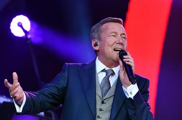Das ist die Chance für alle Fans, die bislang leer ausgegangen sind. Für Roland Kaisers „Kaisermania“ gibt es ein Zusatzkontingent an Tickets.