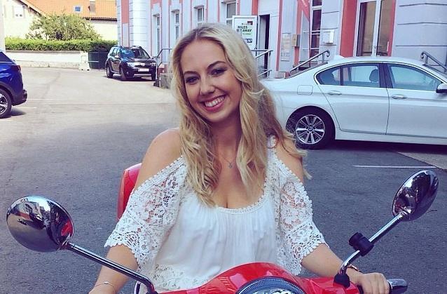 „Bianco“ heißt die Debüt-Single der jungen Schlager-Sängerin Selina. Selina liefert mit ihrer Single „Bianco“ einen echten Sommer-Song.