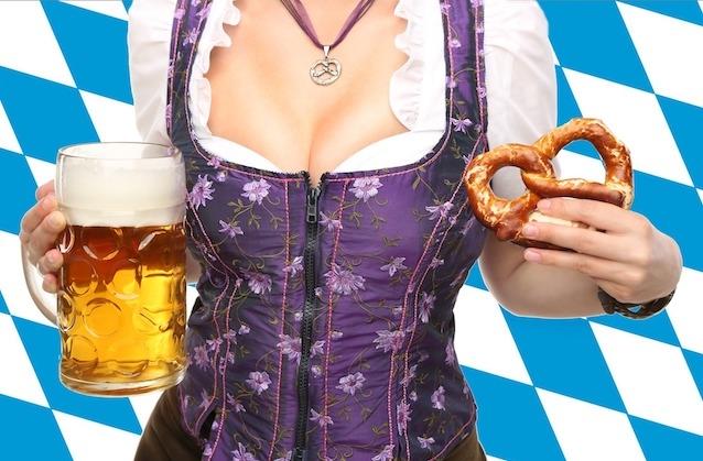 Ein schönes Dekolleté ist nicht nur auf dem Oktoberfest ein echter Hingucker.