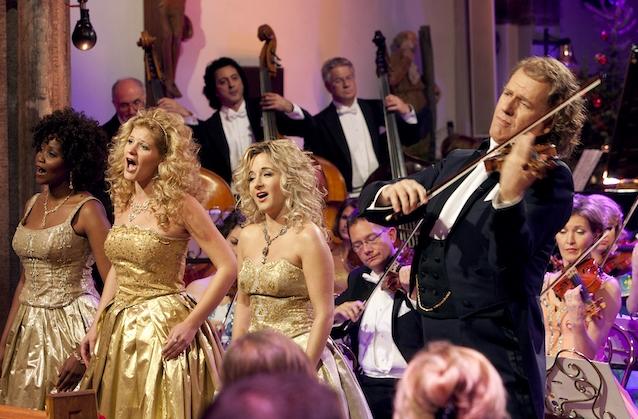 André Rieu präsentiert auch 2017 sein festliches Weihnachtskonzert im TV.