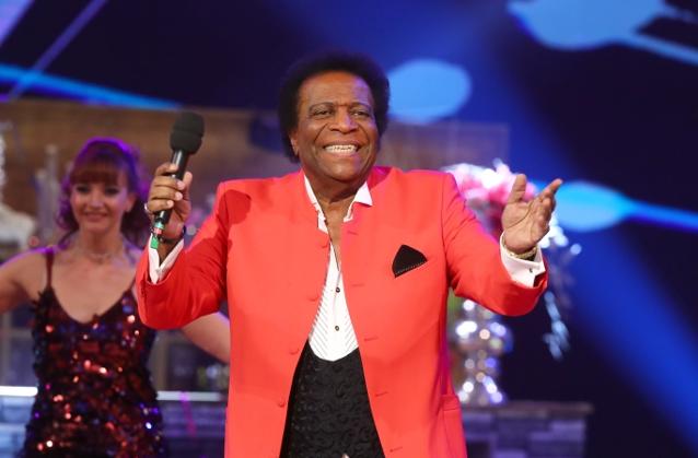 Roberto Blanco in der „Silvestershow“. Roberto Blanco in der „Silvestershow“.