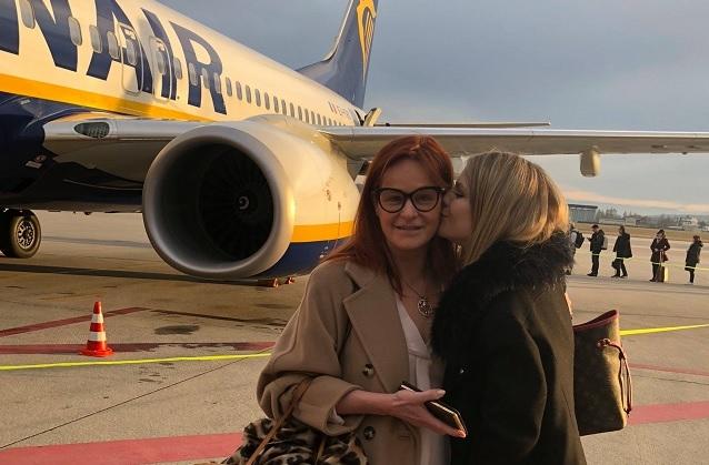 Andrea Berg flog gemeinsam mit Tochter Lena nach Irland.