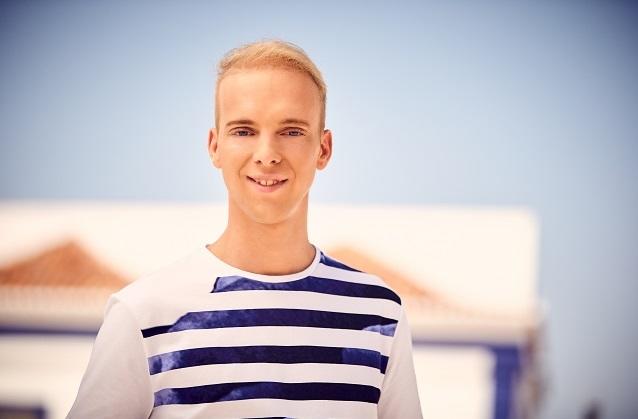 Der Song kündigt das gleichnamige Album an. Sandro veröffentlicht seine neue Single „Rendezvous“.