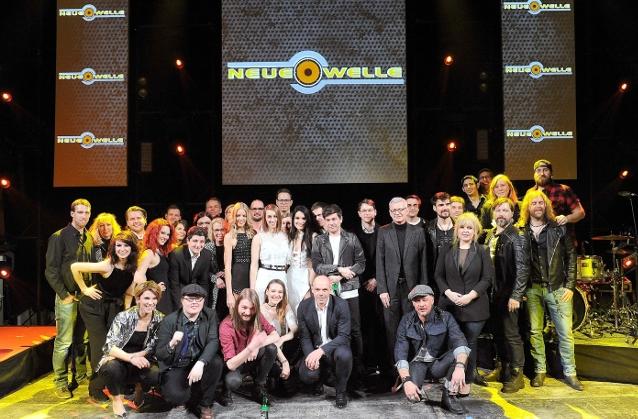 Die Künstler und das Team von Electrola auf der „Neuen Welle 2018“.