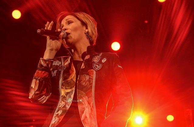 Im Internet geht die frischgebackene Mama sehr offen mit Bildern ihres Sohnes um. Jetzt verriet sie warum. Anna-Maria Zimmermann arbeitete für ihr neues Album mit Dieter Bohlen zusammen.