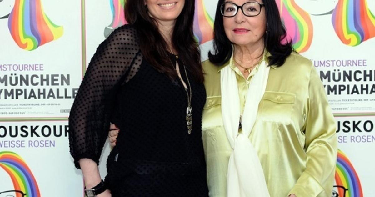 Nicolas Petsilas Nana Mouskouri