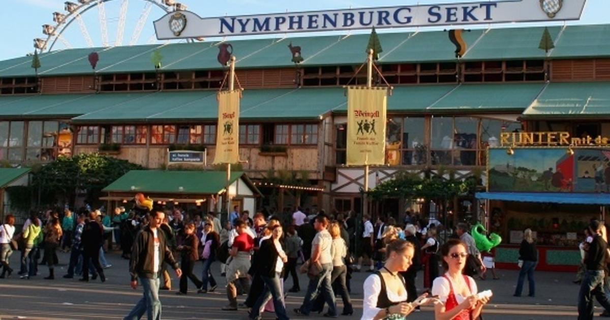 Wiesnzelte Promis Auf Dem Oktoberfest 16