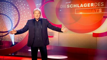 Bernhard Brink präsentiert „Die Schlager des Monats“ im MDR Fernsehen.