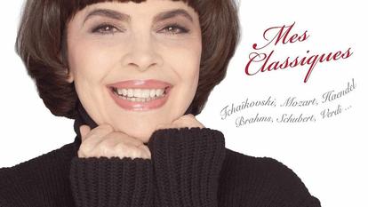 „Mes Classiques“ von Mireille Mathieu erscheint am 09. November 2018.