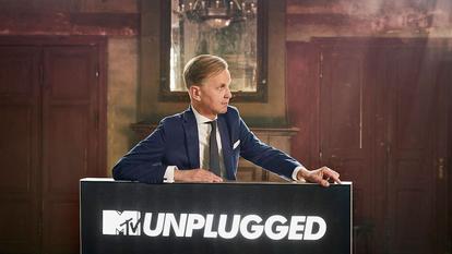 Sensation: Max Raabe und sein Palast Orchester spielen ein „MTV Unplugged“-Konzert ein.