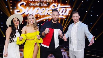 Die vier "DSDS"-Finalisten. V.l.: Chiara D’Amico, Paulina Wagner, Joshua Tappe und Ramon Kaselowsky-Roselly.