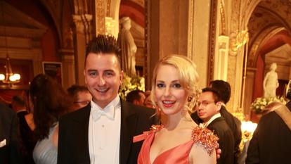 Andreas Gabalier und Silvia Schneider beim Wiener Opernball.