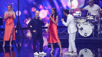 Saenger Oli P. mit Sängerin Naima und Moderator Giovanni Zarrella,  Die Giovanni Zarrella Show