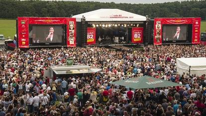 Jetzt ist es raus: Diese Stars kommen zum „radio B2 SchlagerHammer 2018“.