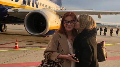 Andrea Berg flog gemeinsam mit Tochter Lena nach Irland.