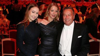 Roland Kaiser, Silvia und Tochter Annalena auf dem Semper-Opern Ball 2018 in Dresden.