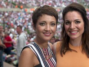 Die Moderatorinnen des Abends in der Waldbühne: (v.l.) Madeleine Wehle und Franziska Maushake.