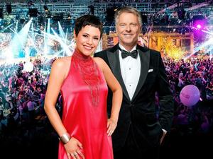 Francine Jordi und Jörg Pilawa präsentieren die „Silvestershow“ im Ersten. 