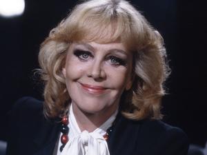 Hildegard Knef mit 60 Jahren. Aufnahme aus 1985. 