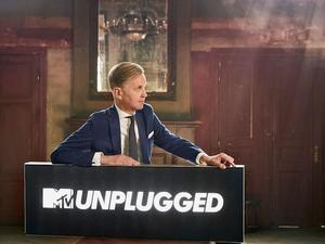 Sensation: Max Raabe und sein Palast Orchester spielen ein „MTV Unplugged“-Konzert ein.