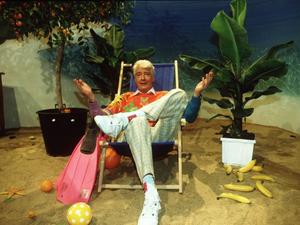 Rudi Carrell 1994 in den Kulissen seiner „Urlaubs-Show“ für RTL.