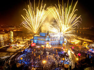 In der Semperoper in Dreden wird der SemperOpernball 2020 gefeiert. 