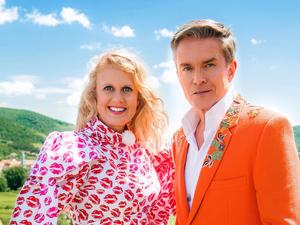Barbara Schöneberger und Alfons Haider präsentieren die "Starnacht aus der Wachau".