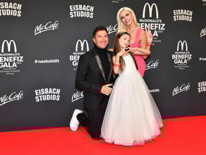 Lucas Cordalis, Sophia Cordalis und Daniela Katzenberger bei der 19. McDonald s Benefiz Gala 