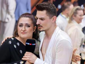 Influencerin Sandra Safiulov (SelfieSandra) und Profitänzer Zsolt Sandor Cseke 