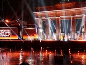 Andrea Kiewel und Johannes B. Kerner in der Silvestershow am Brandenburger Tor, 31.12.2021 