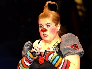 Manchmal ist Maite Kelly wirklich ein Clown: Wie hier 2004 im Circus Roncalli.