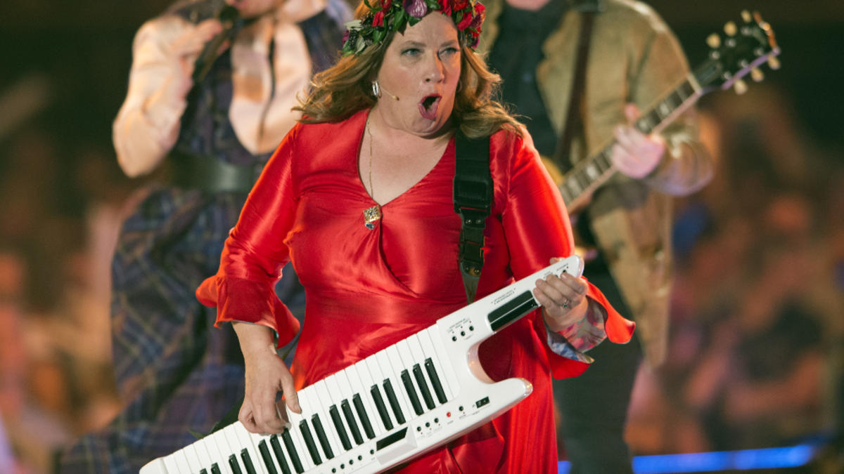 Kathy Kelly Veroffentlicht Erstes Deutsches Album Wer Lacht Uberlebt